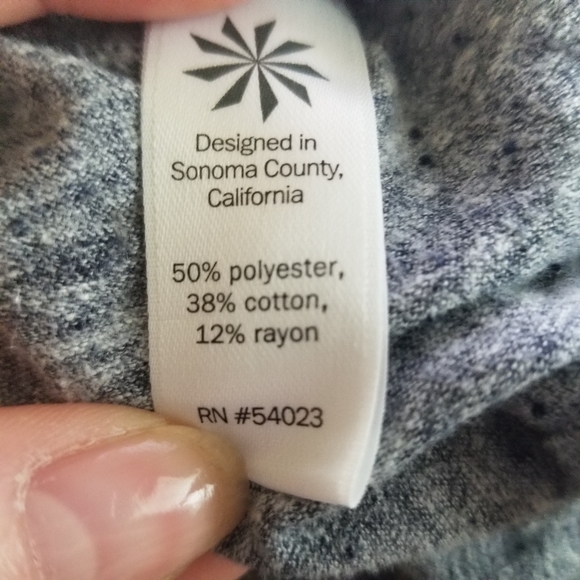 Long Sleeve Athleta Top~Medium - Picture 7 of 7